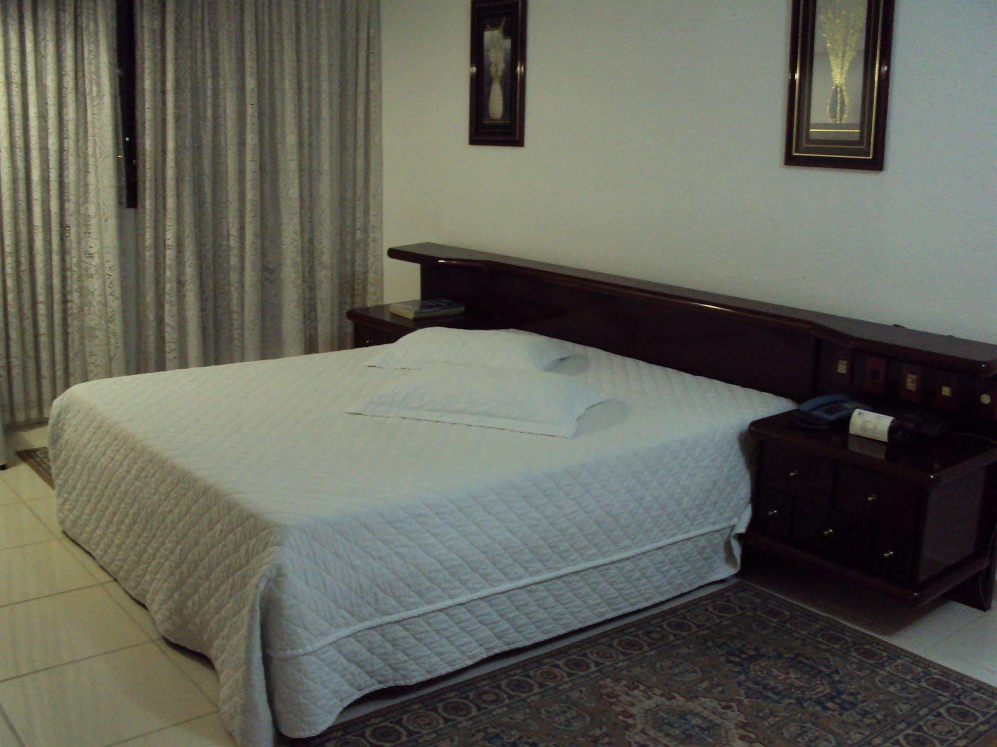 Obeid Plaza Hotel Bauru Exterior foto